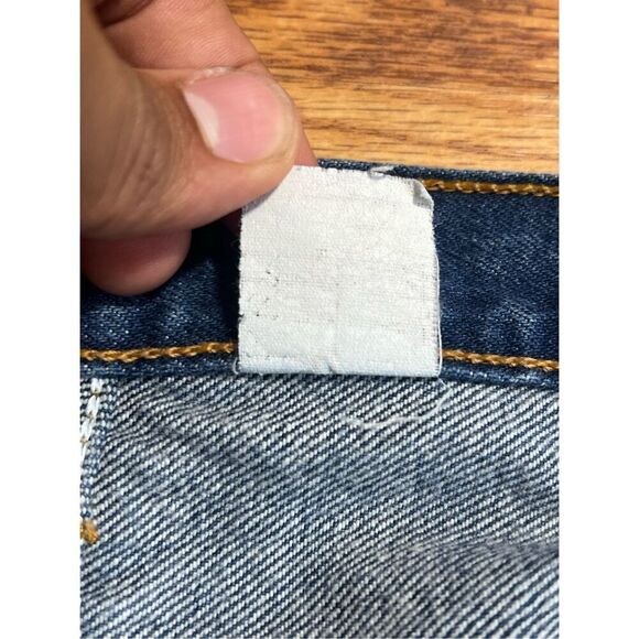 Vintage 90s Levi’s 501 Button Fly Dark Wash Jeans - Picture 6 of 7